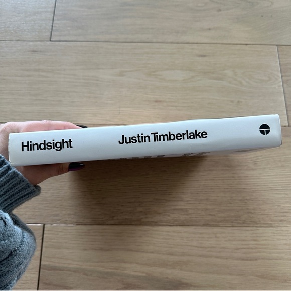 Justin Timberlake’s Book: Hindsight - Barnes & Noble Exclusive Edition - Picture 2 of 6